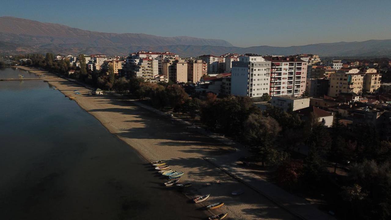 Hotel Elite Pogradec Esterno foto