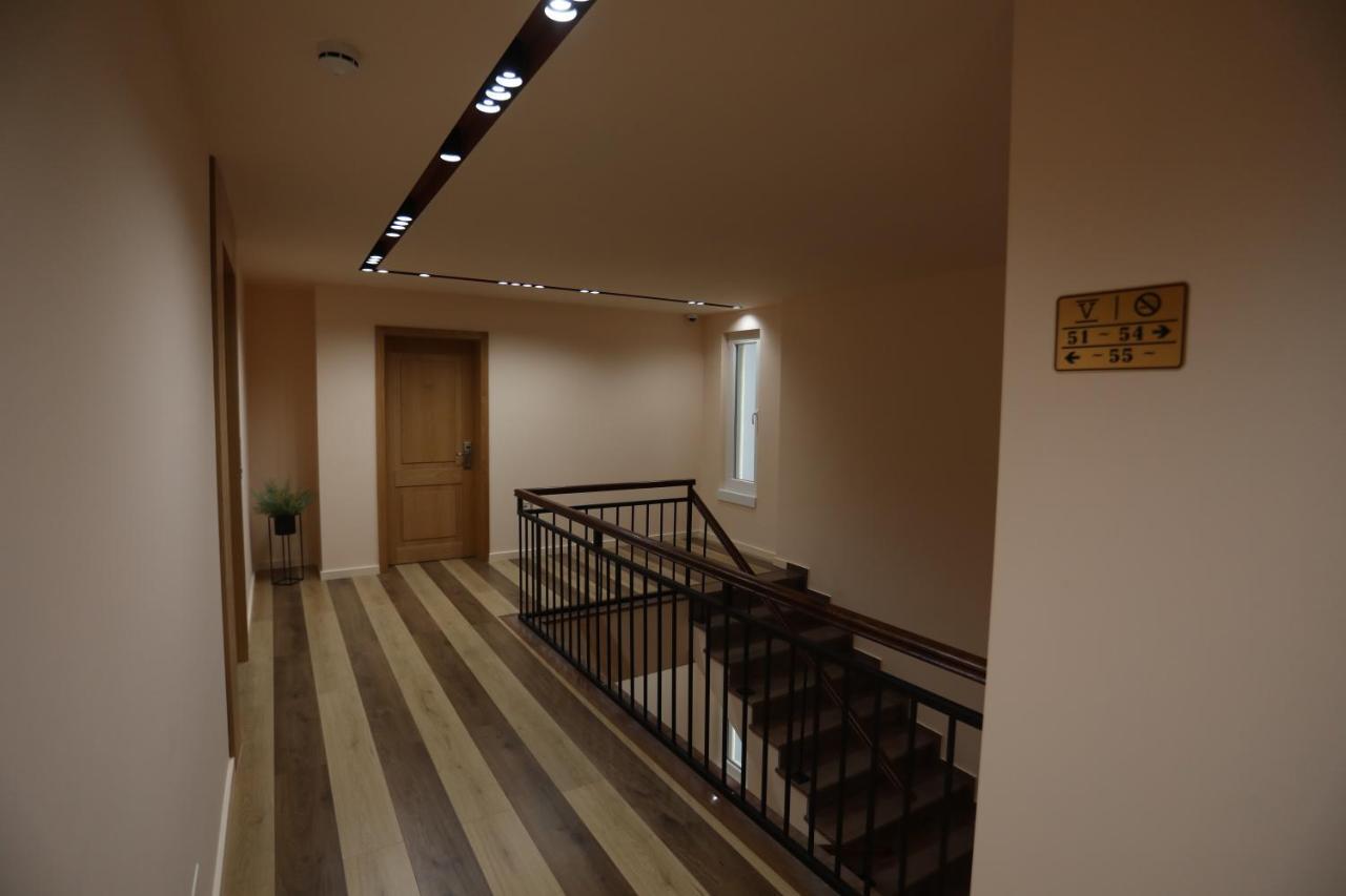 Hotel Elite Pogradec Esterno foto