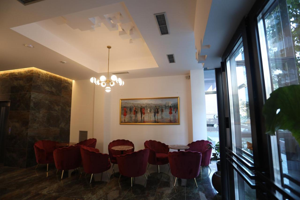 Hotel Elite Pogradec Esterno foto
