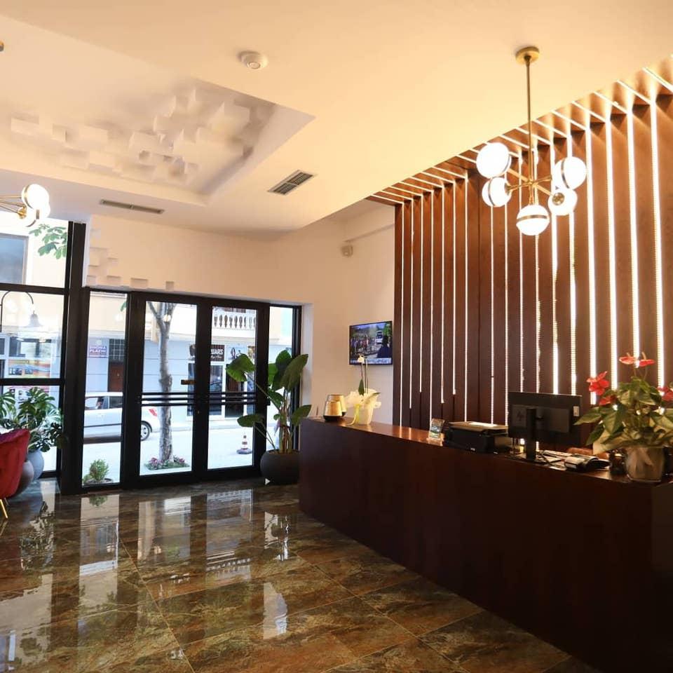 Hotel Elite Pogradec Esterno foto